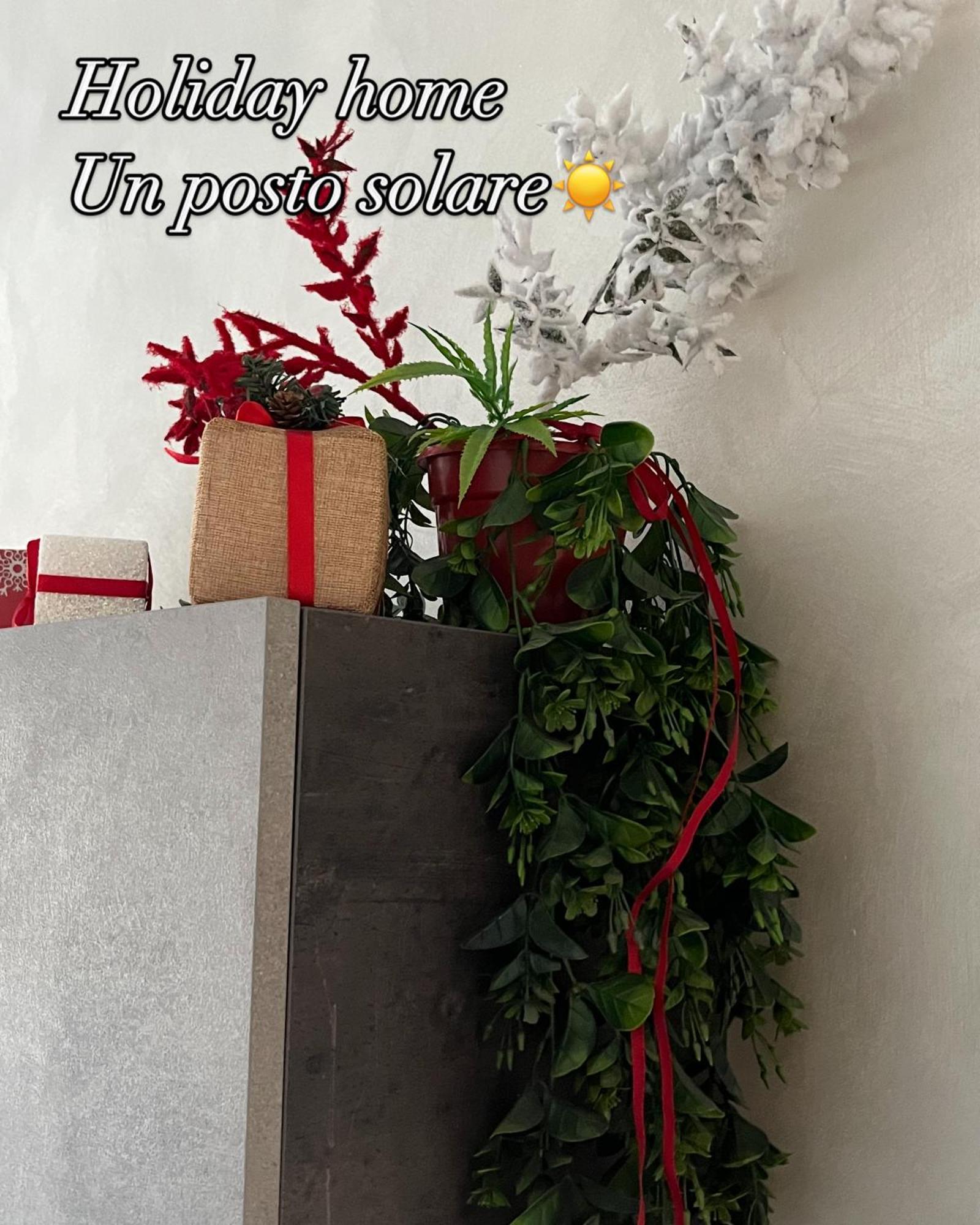 Holiday Home Un Posto Solare ナポリ エクステリア 写真