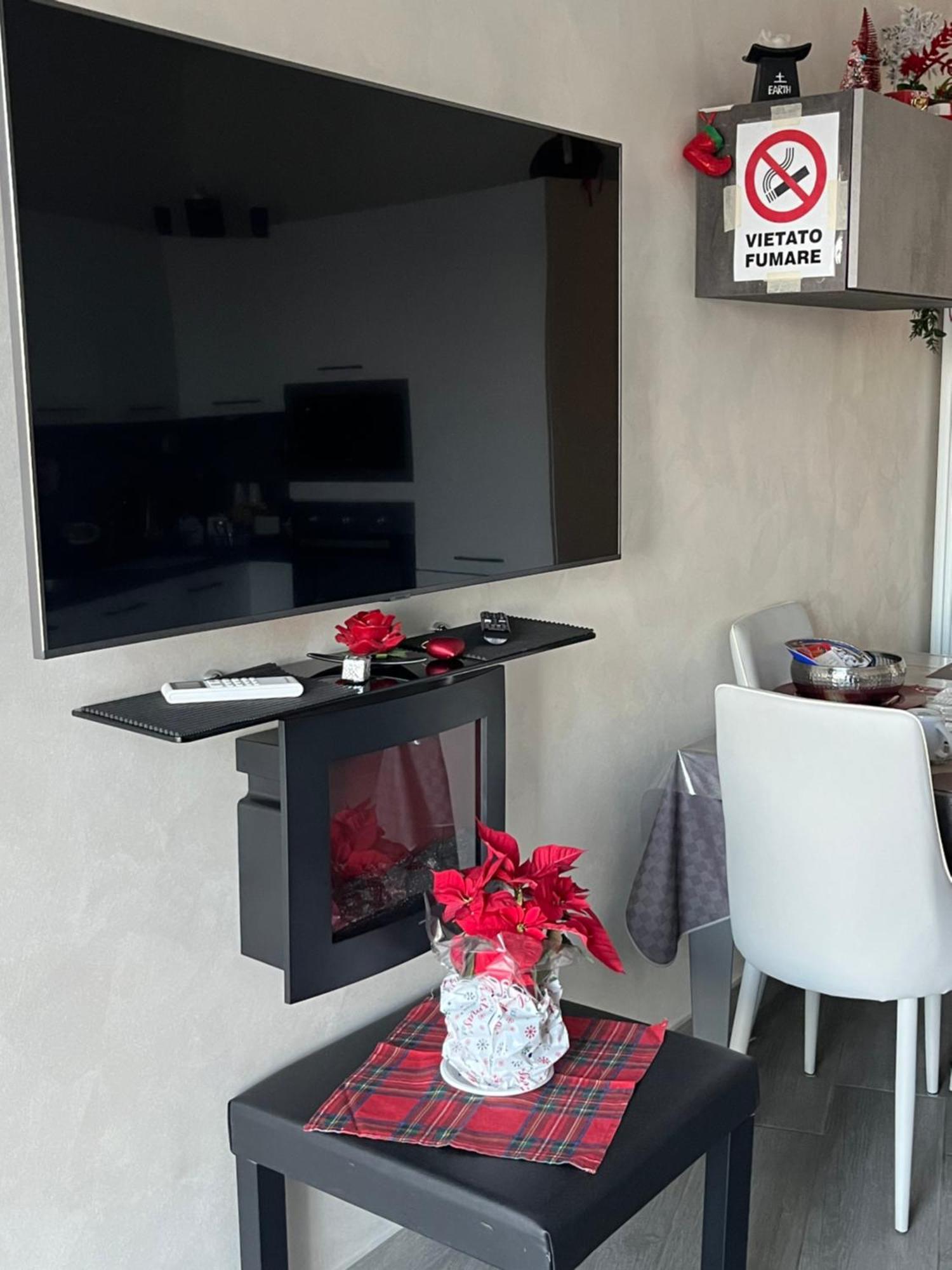 Holiday Home Un Posto Solare ナポリ エクステリア 写真